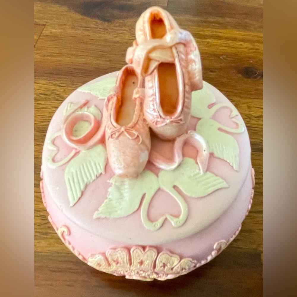 3/$15 Vintage Ceramic Pink Ballet Ballerina Jewelry Holder Catchall